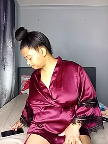 Sultrytits6