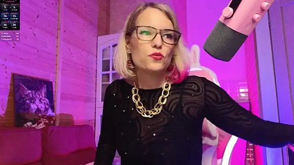 Lady_Shine
