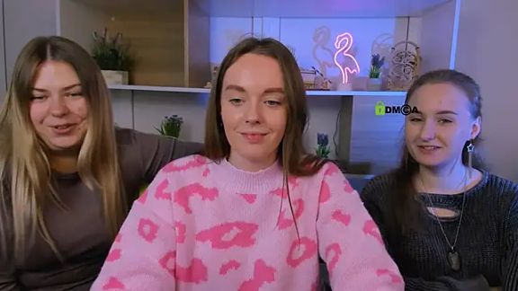 liana_purr