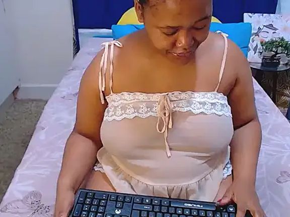 SweetJuicyPussy97