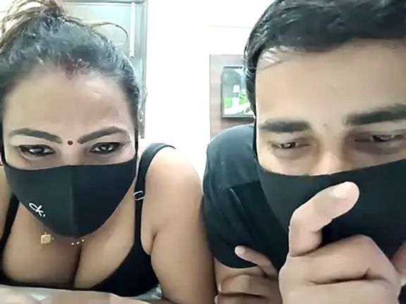 horny_milf_couple