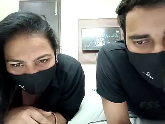 horny_milf_couple