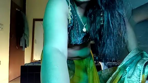 YourDesi_Laila_