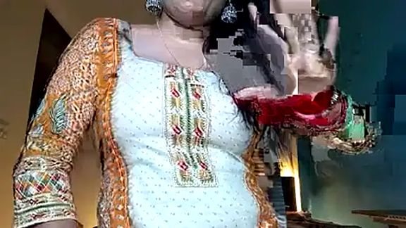 YourDesi_Laila_