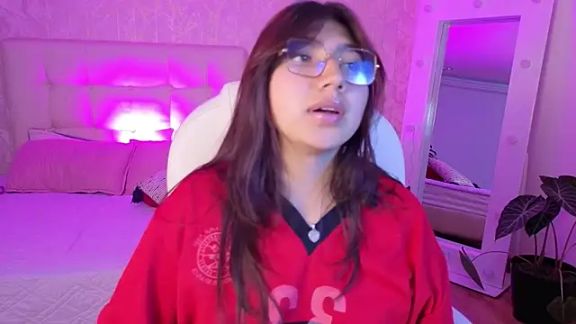 zoe_capeli