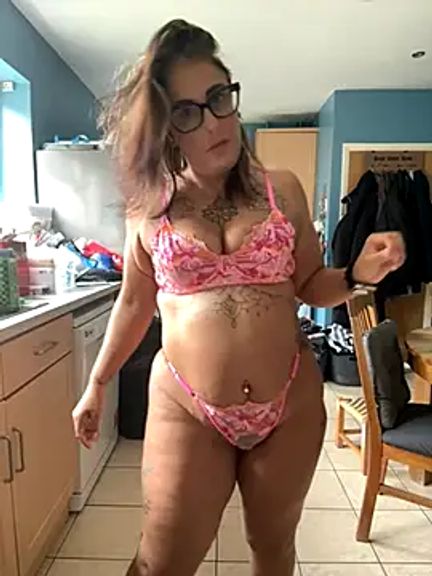 IvyBelle_MilfUK