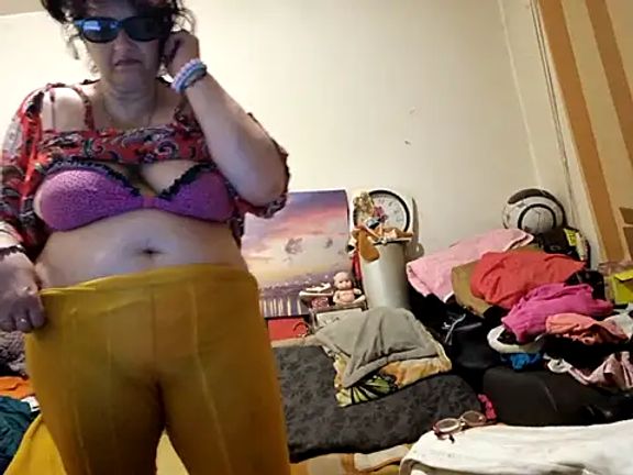 Samantha_Squirt@xh