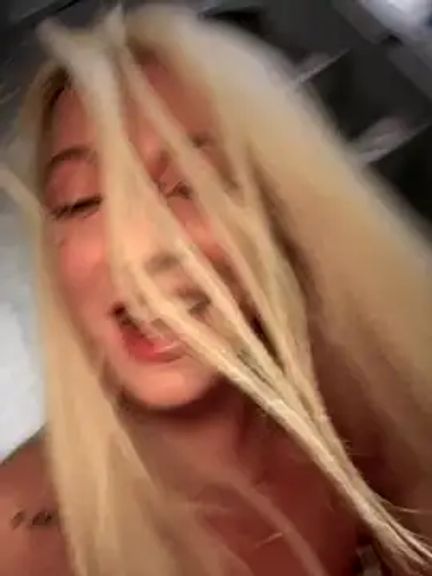 Ella_Charm