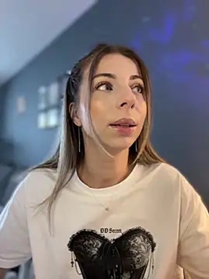Mia_Ethan