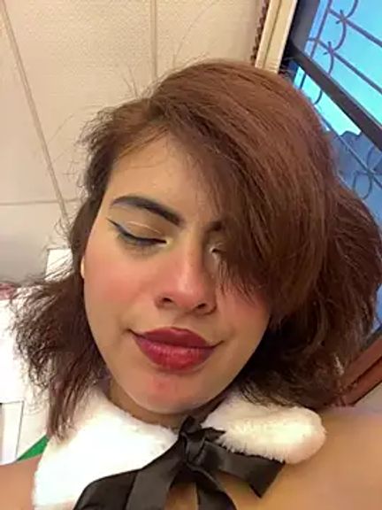 Eva_Feller69