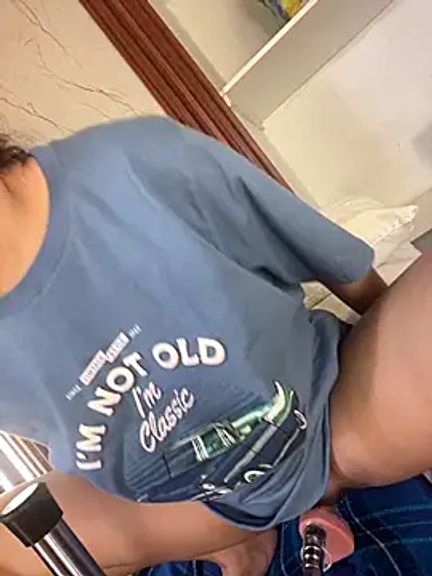 Eva_Feller69