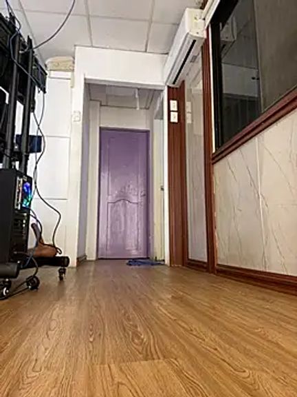 Eva_Feller69