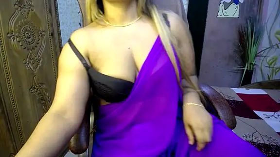 SeductiveMahira