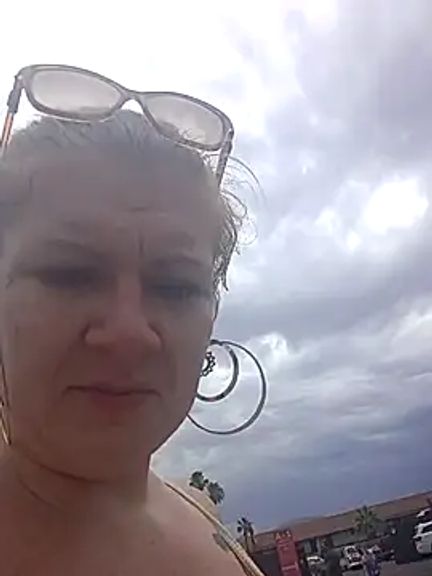 nakedgarbageperson