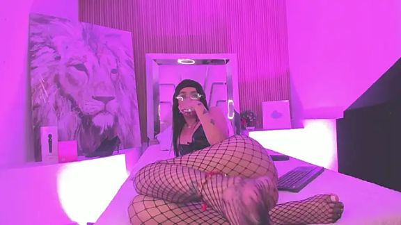 IzzyHiltton_