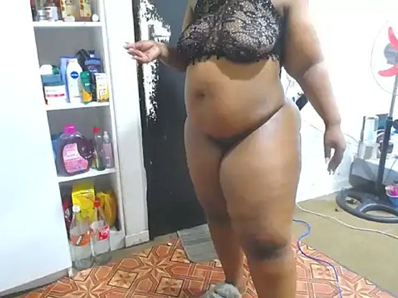 BigbootyNickyx