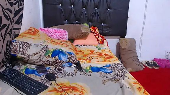 BigbootyNickyx