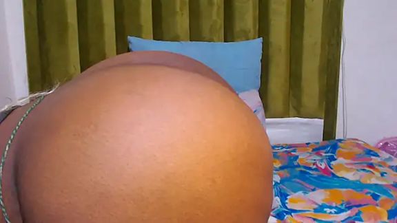 BigbootyNickyx