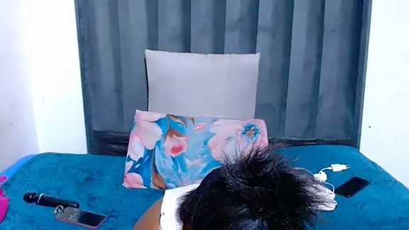 BigbootyNickyx