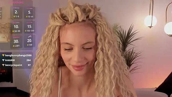mia_silkk