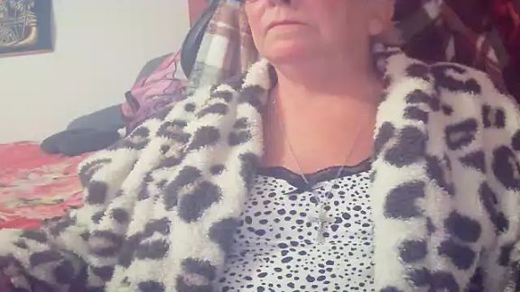 Playful_MILF_Demi
