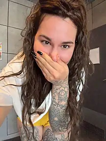 TattooGirlAlia