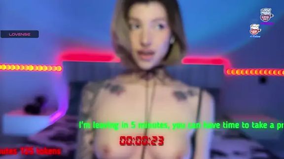 ellie_miu