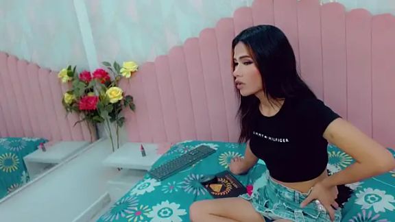 party_girl_skiny