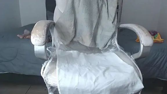 selena_yourmilf