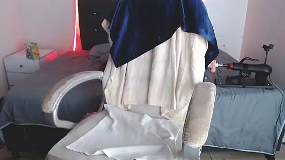 selena_yourmilf