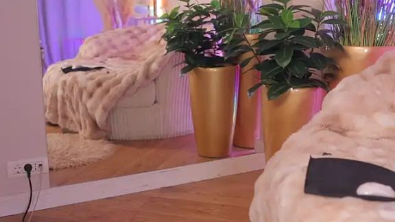 Anais_Bloom