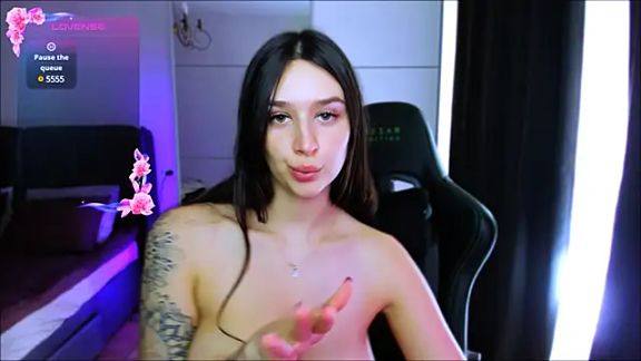 Lucrecia_Hola