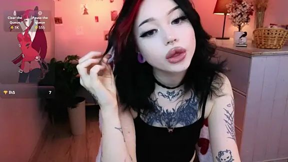 Emma_Kirks