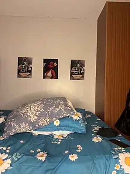 Tushy_baiby2000