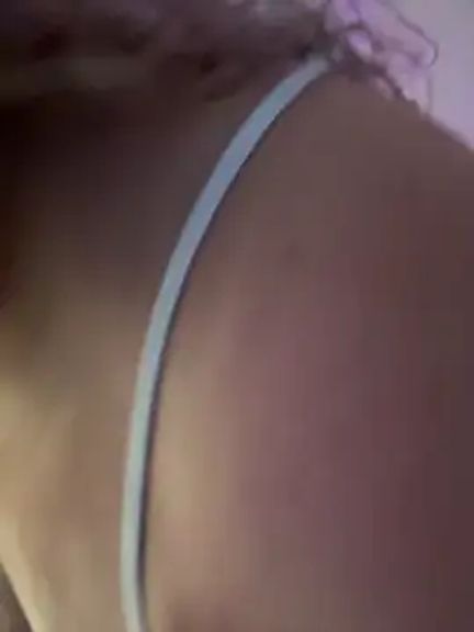 CurvyAnonymousGirl89