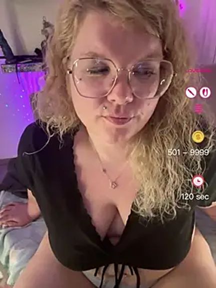 CurvyAnonymousGirl89