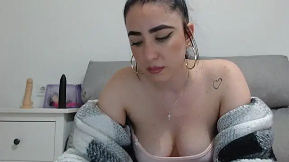 leilacam25