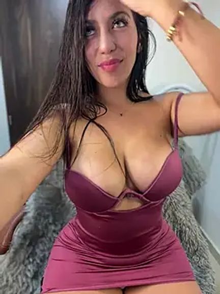 MiaJones21