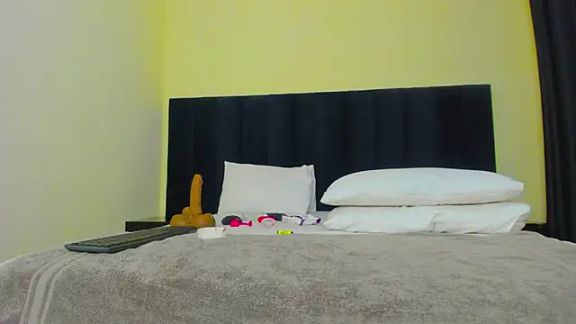 Naughty_Linda