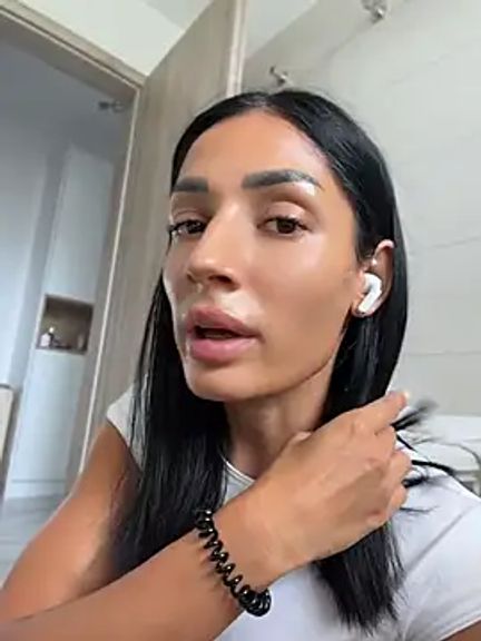 Vicky_luxe