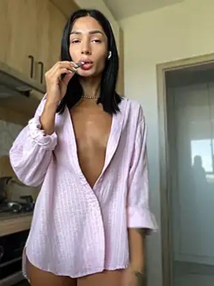 Vicky_luxe