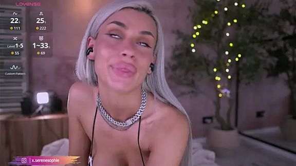 Serene_Sophiex