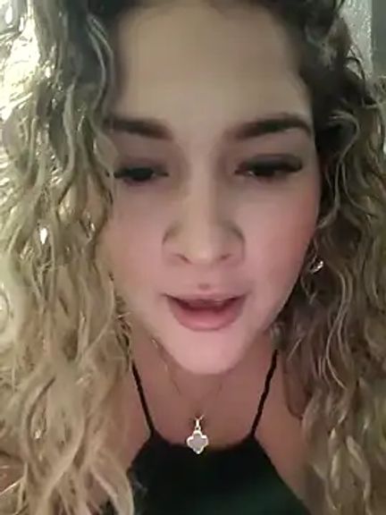 Sara_smiiith211