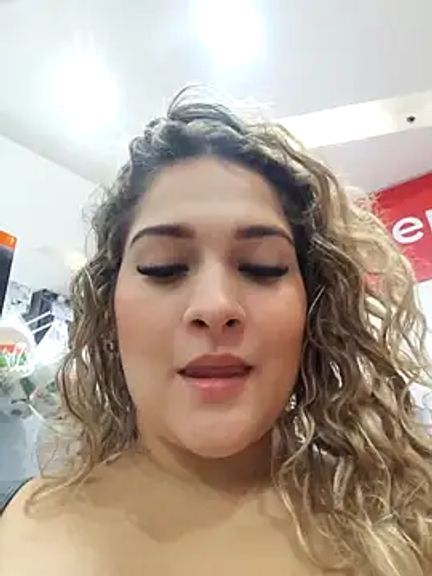 Sara_smiiith211