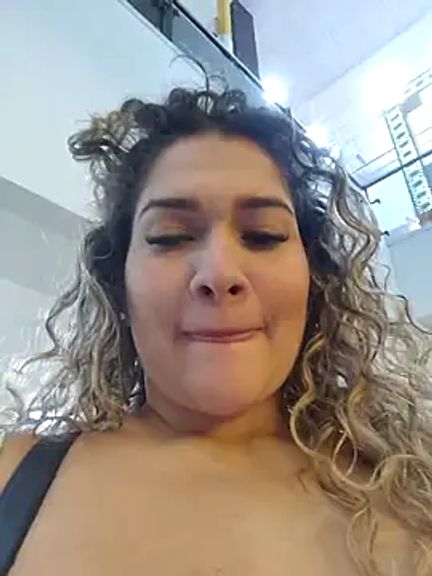 Sara_smiiith211