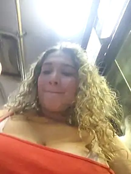 Sara_smiiith211