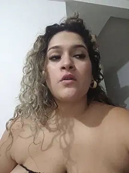 Sara_smiiith211