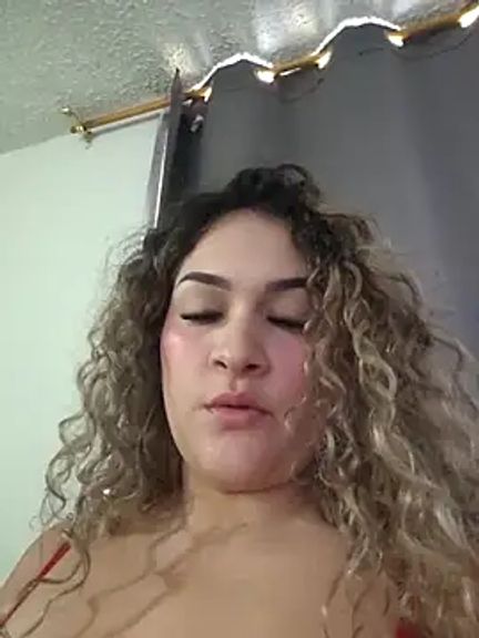 Sara_smiiith211