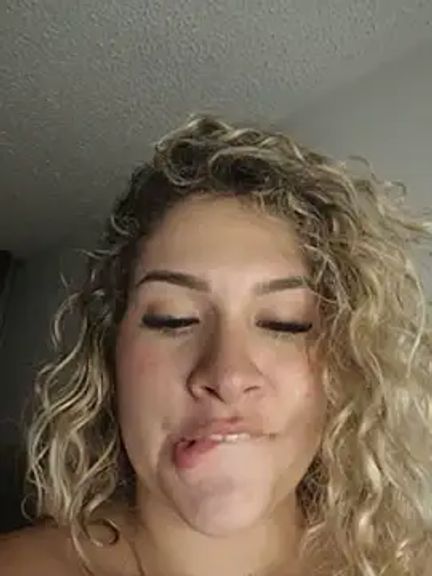 Sara_smiiith211