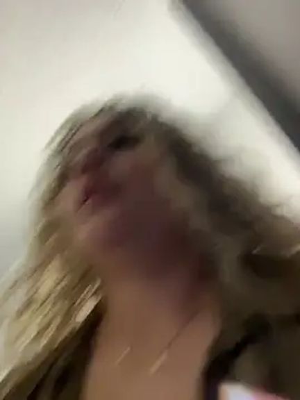 Sara_smiiith211